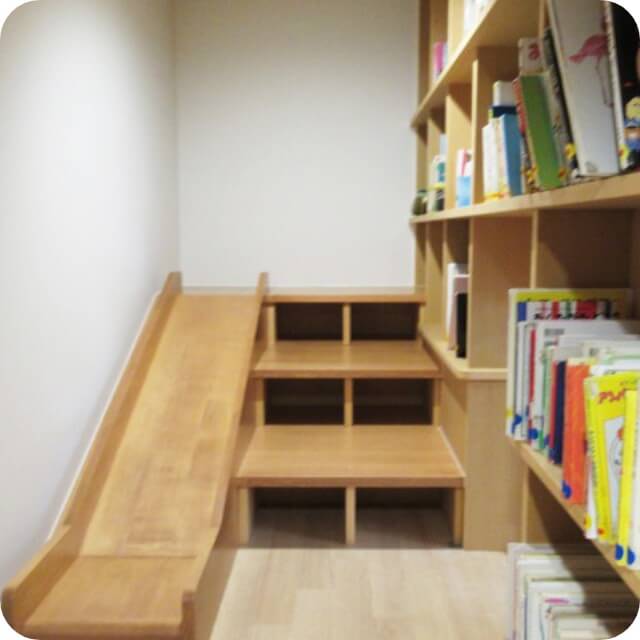 ライブラリーコーナー